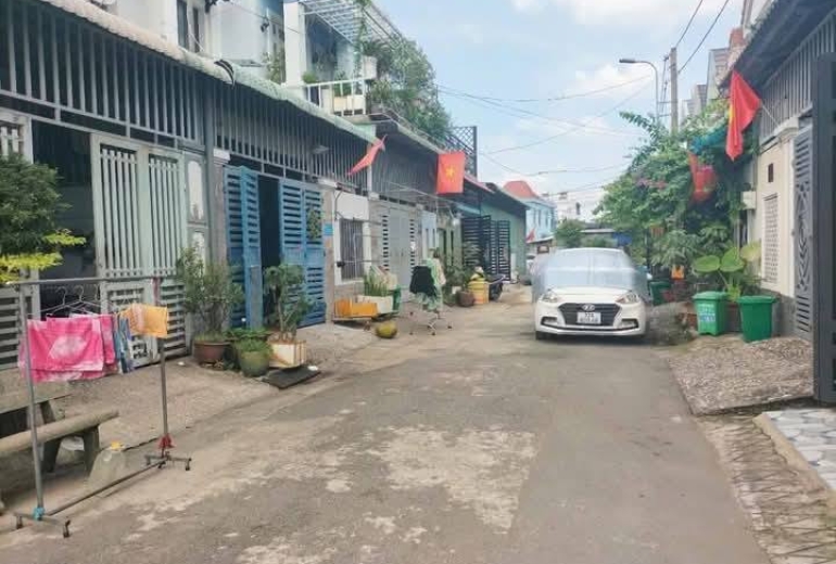 BÁN NHÀ : NGANG 6M X DÀI 16M SỔ HỒNG RIÊNG - XÃ  XUÂN THỚI SƠN, HÓC MÔN TPHCM